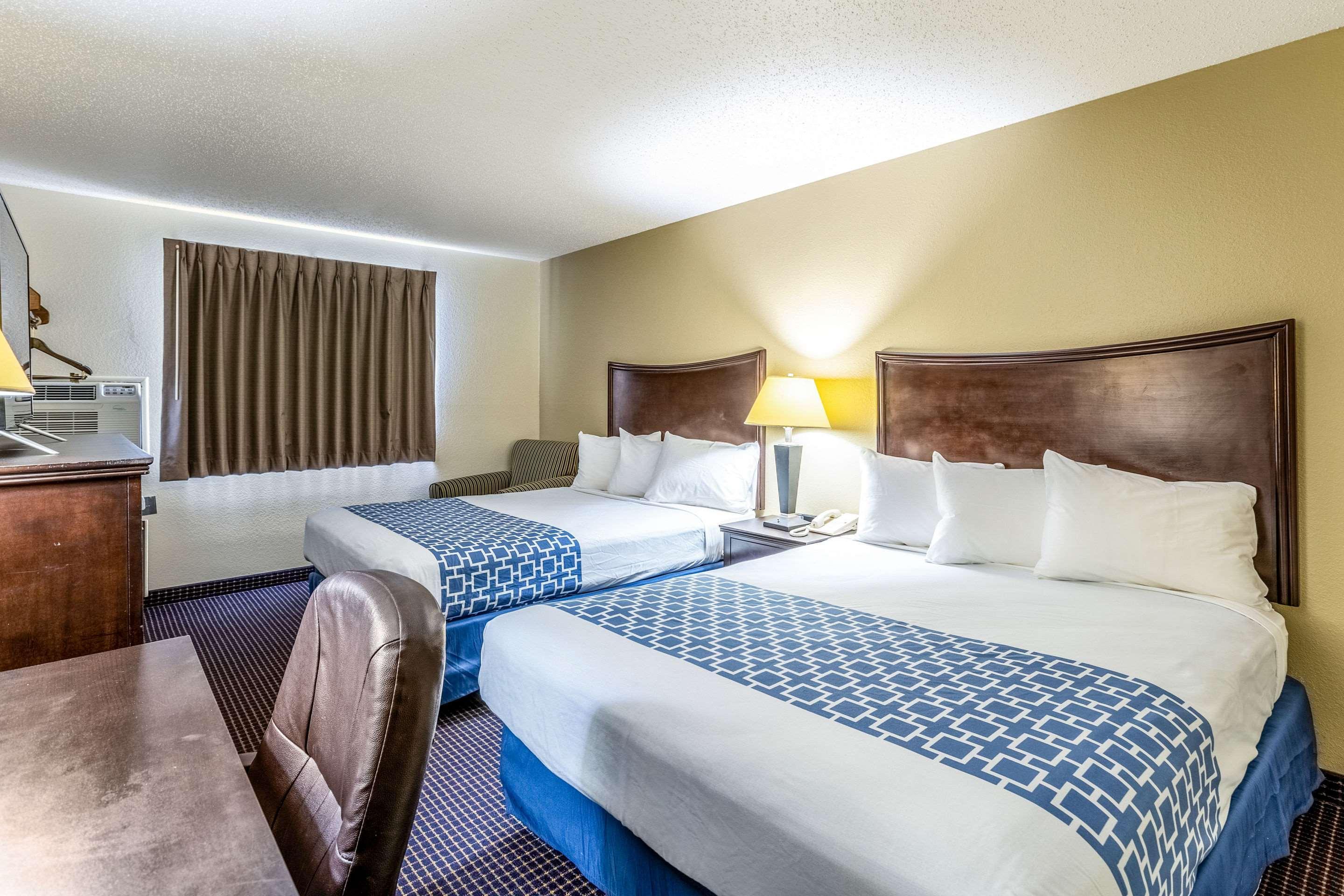Econo Lodge Inn&Suites Auburn Esterno foto