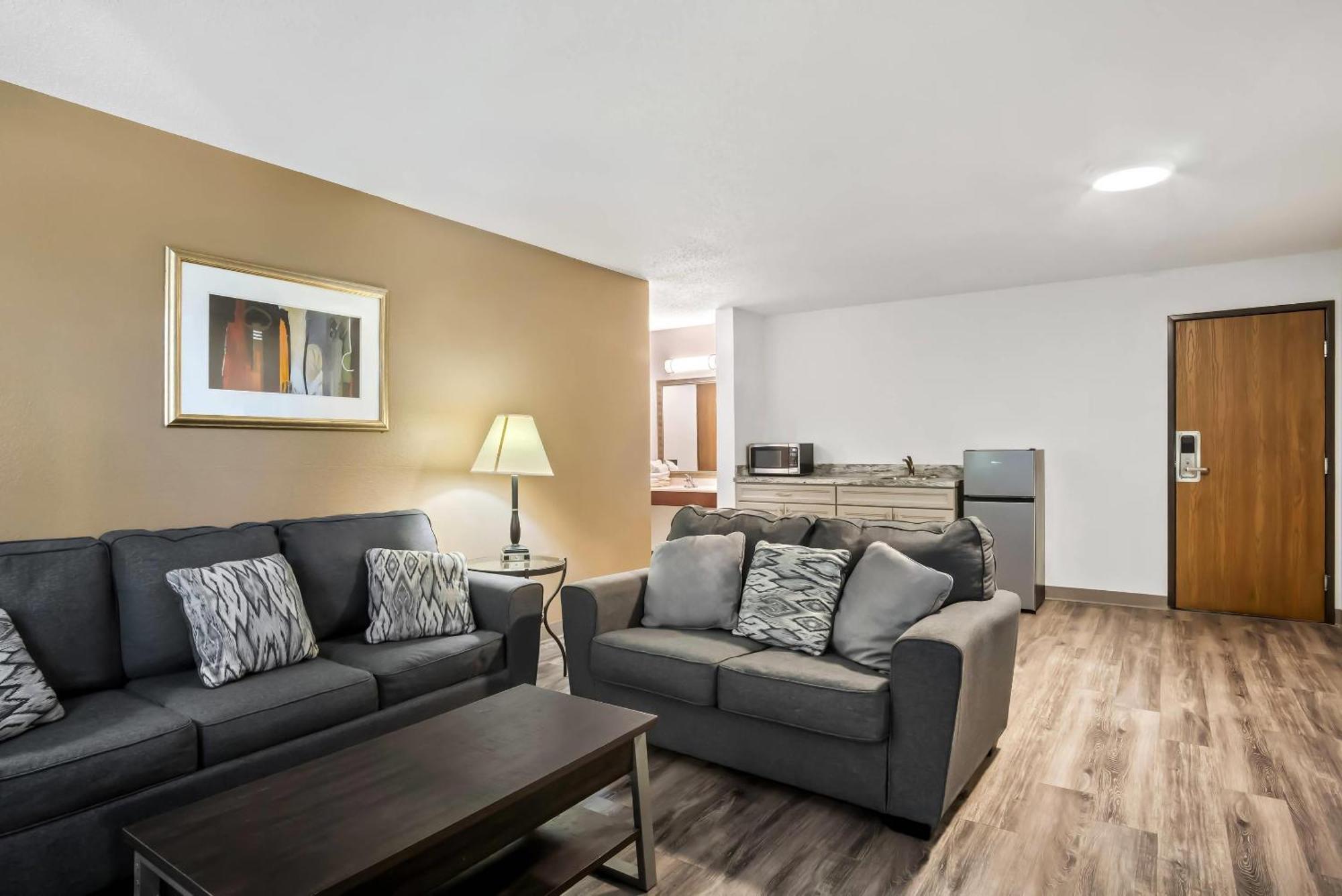 Econo Lodge Inn&Suites Auburn Esterno foto