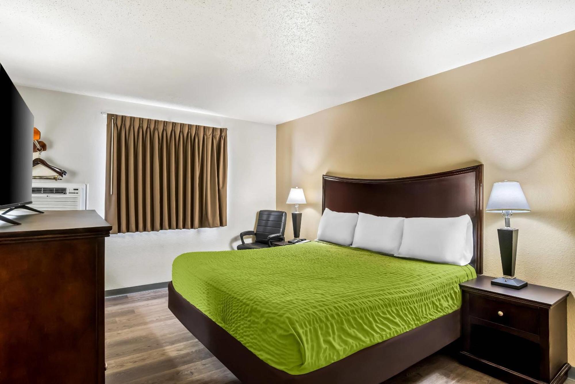 Econo Lodge Inn&Suites Auburn Esterno foto